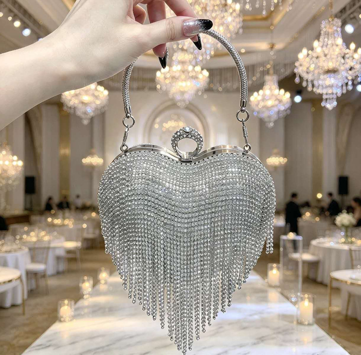 Rigid heart-shaped handbag with rhinestones – 2 colors