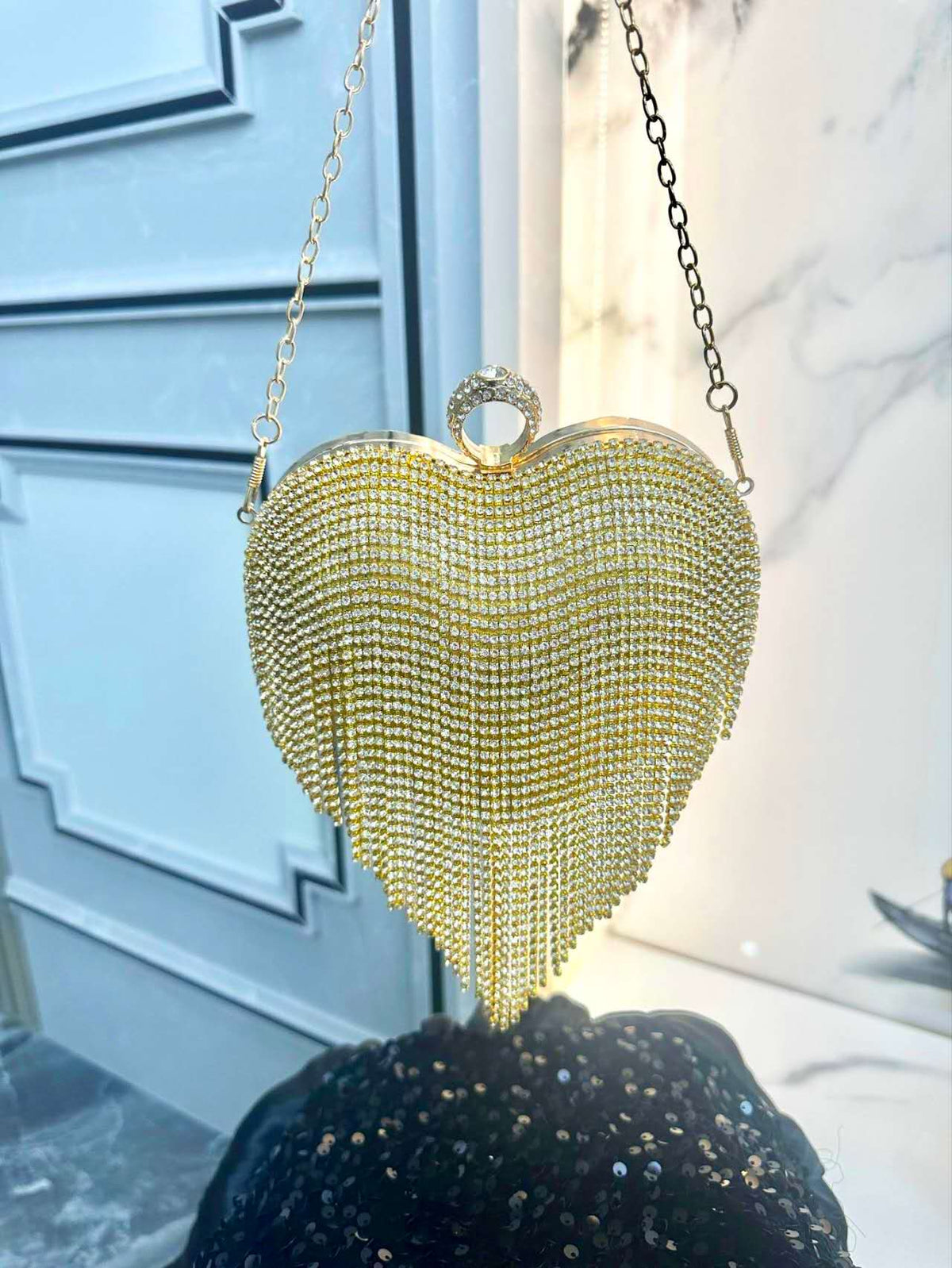 Rigid heart-shaped handbag with rhinestones – 2 colors