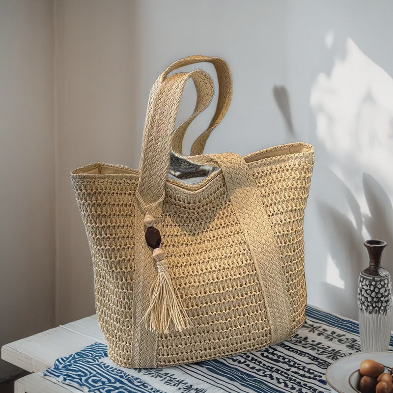 Large capacity commuting straw woven bag hand-held woven vacation style beach shoulder bag