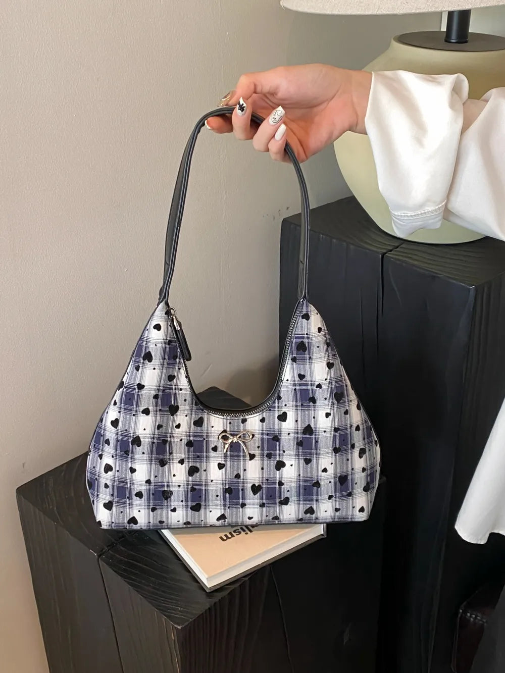 Sac à bandoulière forme lune