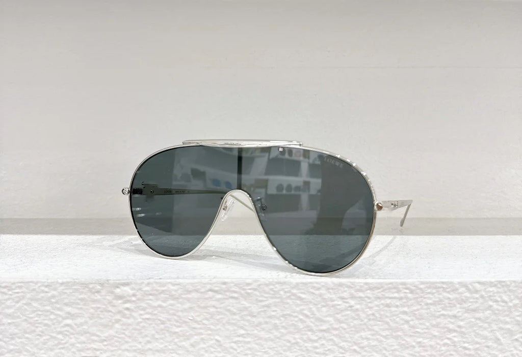 Metal wind goggles and sunglasses