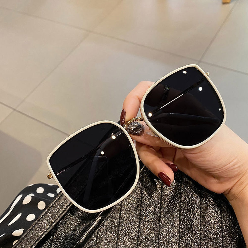New Trend Square Sunglasses Women Vintage Oversized Sun Glasses Men Brand Designer Fashion Outdoor UV400 Sunglasses