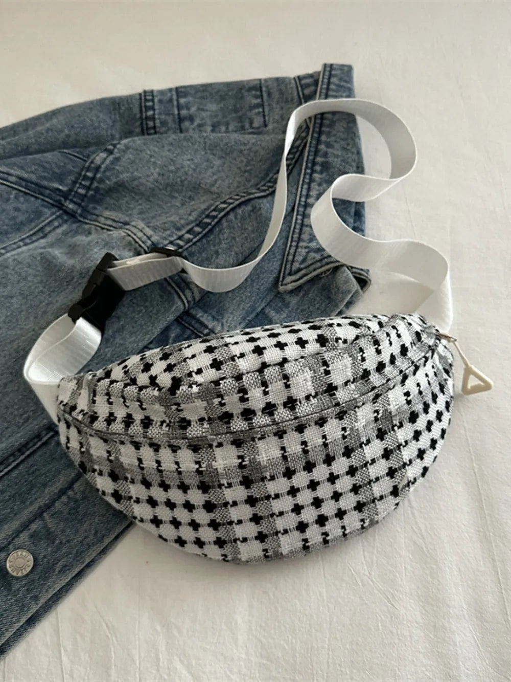 Sac bandoulière à larges bretelles à carreaux