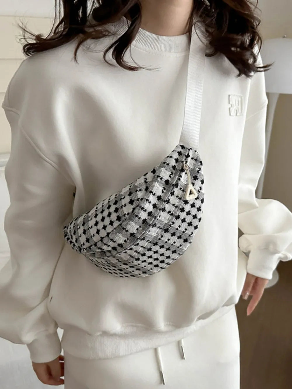 Sac bandoulière à larges bretelles à carreaux