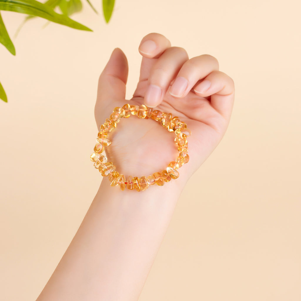 Natural Citrine Tumbled Chip Bead Stretch Bracelet, Irregular Freeform Yellow Crystal Single Strand Bracelet for Wealth Luck Energy Healing, Women Casual Jewelry Gift, Weight 18–22g