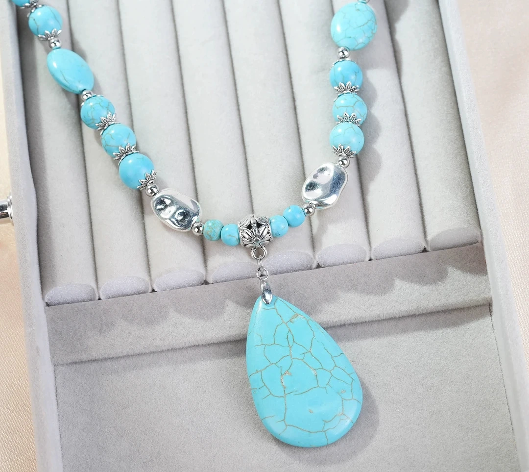 Southwest Ethnic Natural Cracked Turquoise Drop C Pendant Mid-Length Beaded Sweater Chain Irregular Silver Accent Beads Retro Western Cowgirl Casual Jewelry