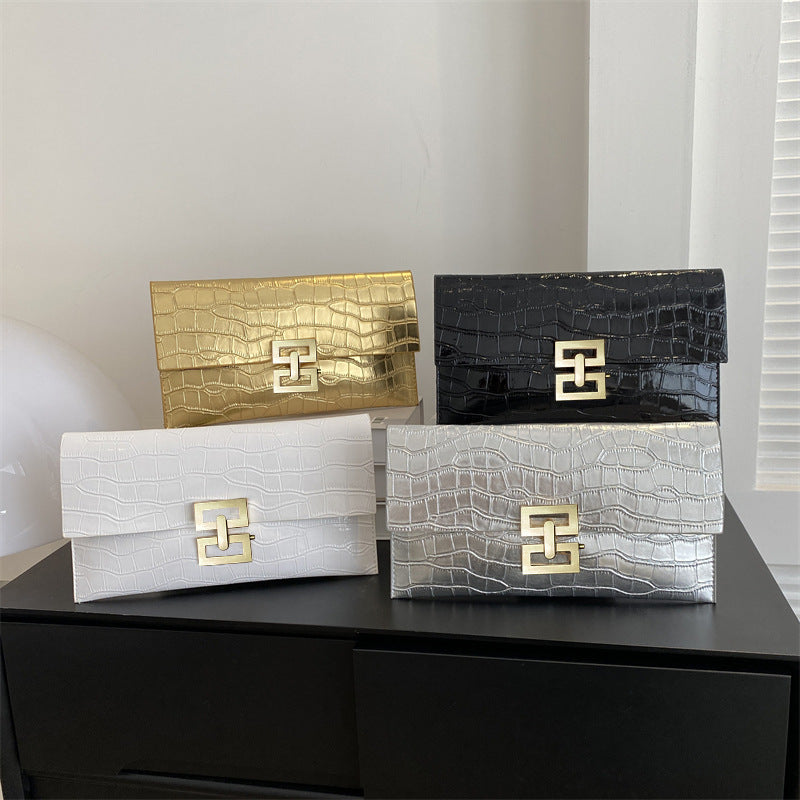 New Women's Casual Clutch: A Stylish, Minimalist Envelope Bag with a Premium Feel and Trendy, Unique Appeal.