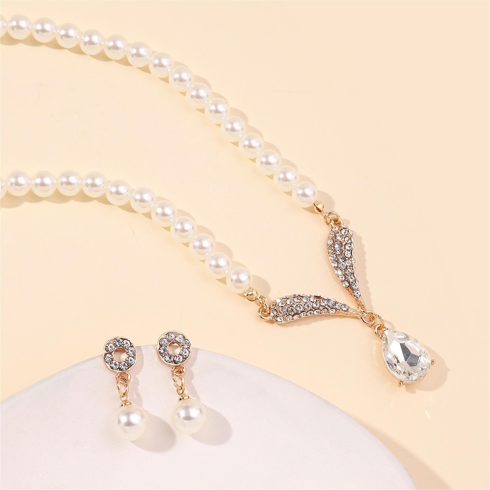 Pearl & Teardrop Crystal Jewelry Set: Necklace & Earrings
