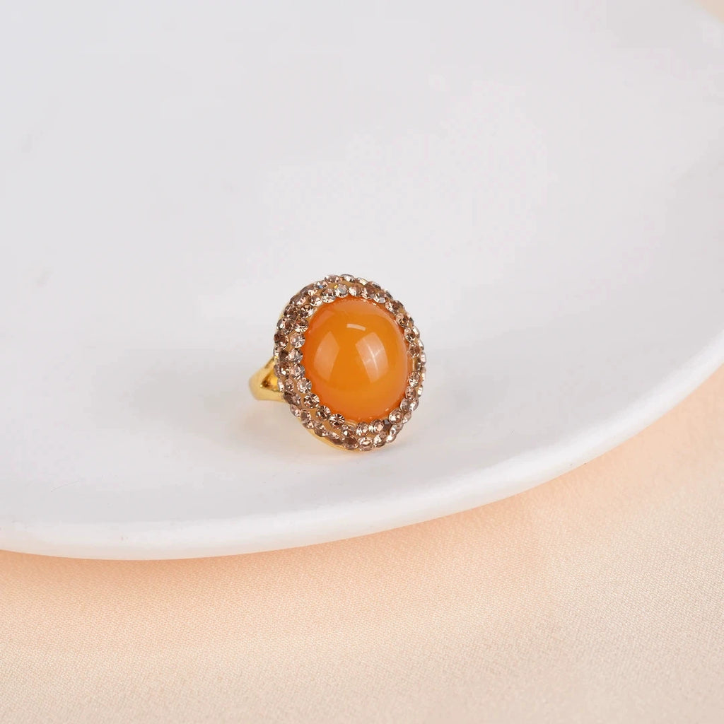 Vintage Large Oval Cabochon Gem Ring Sparkly Rhinestone Surround Open Adjustable Finger Ring Anti-Fade Gold Plated Party Jewelry Gift