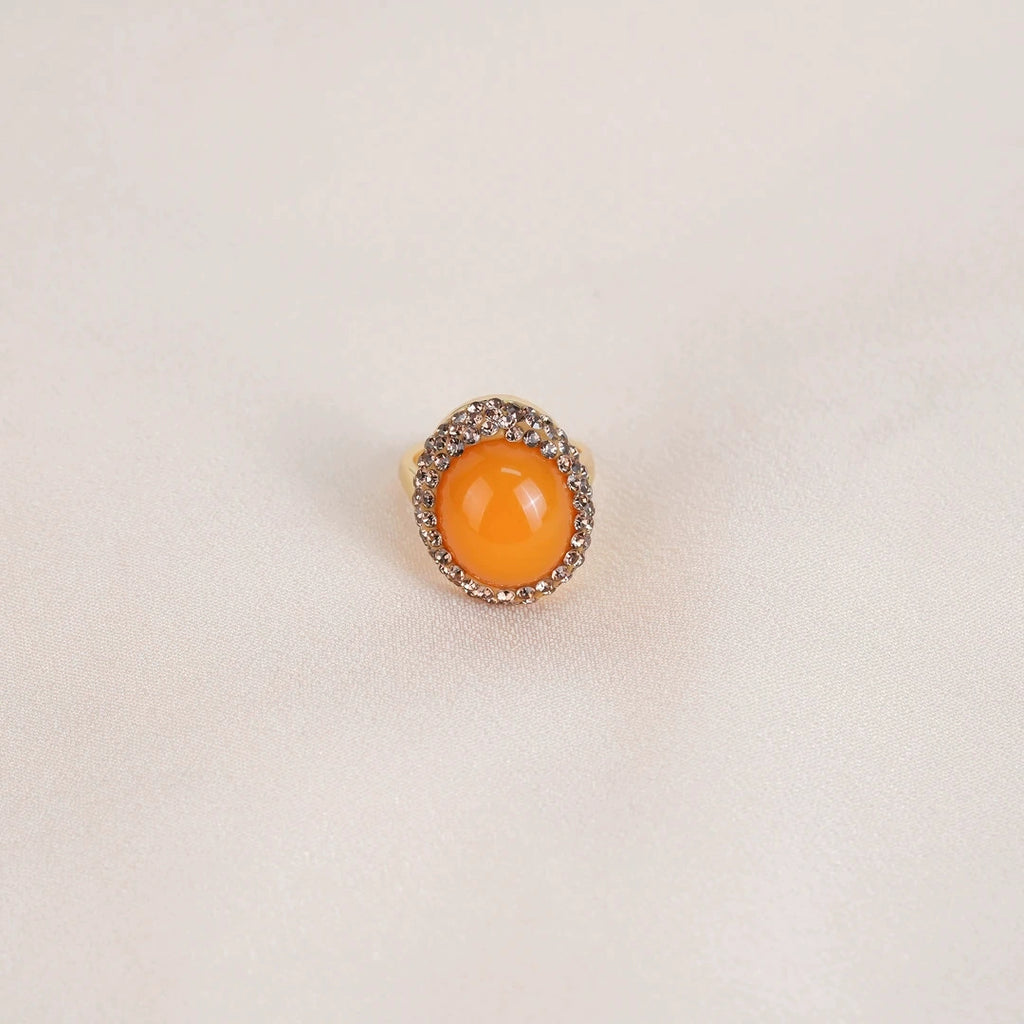Vintage Large Oval Cabochon Gem Ring Sparkly Rhinestone Surround Open Adjustable Finger Ring Anti-Fade Gold Plated Party Jewelry Gift