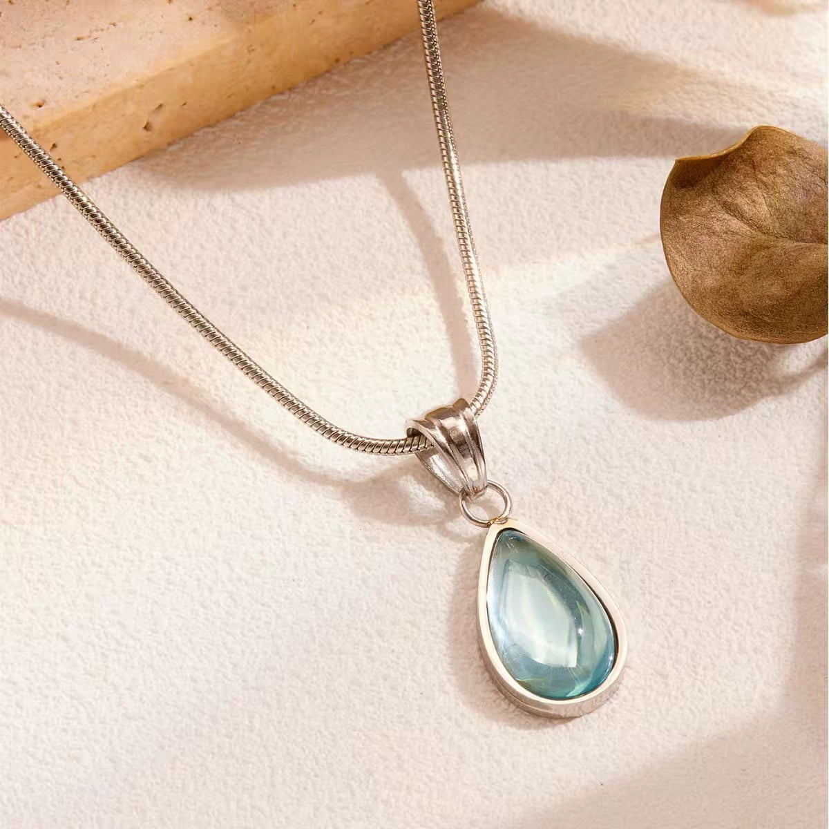 Vintage Teardrop Gem Snake Chain Necklace, Hypoallergenic Titanium Steel Ocean Heart Pendant Choker