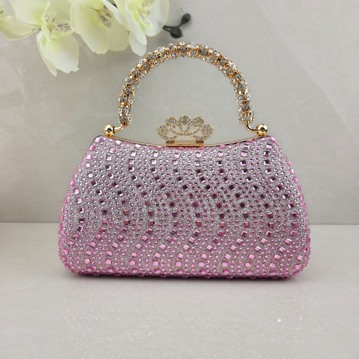 Rhinestone-embellished evening bag—stylish, glamorous, and perfect for formal events, weddings, and galas.