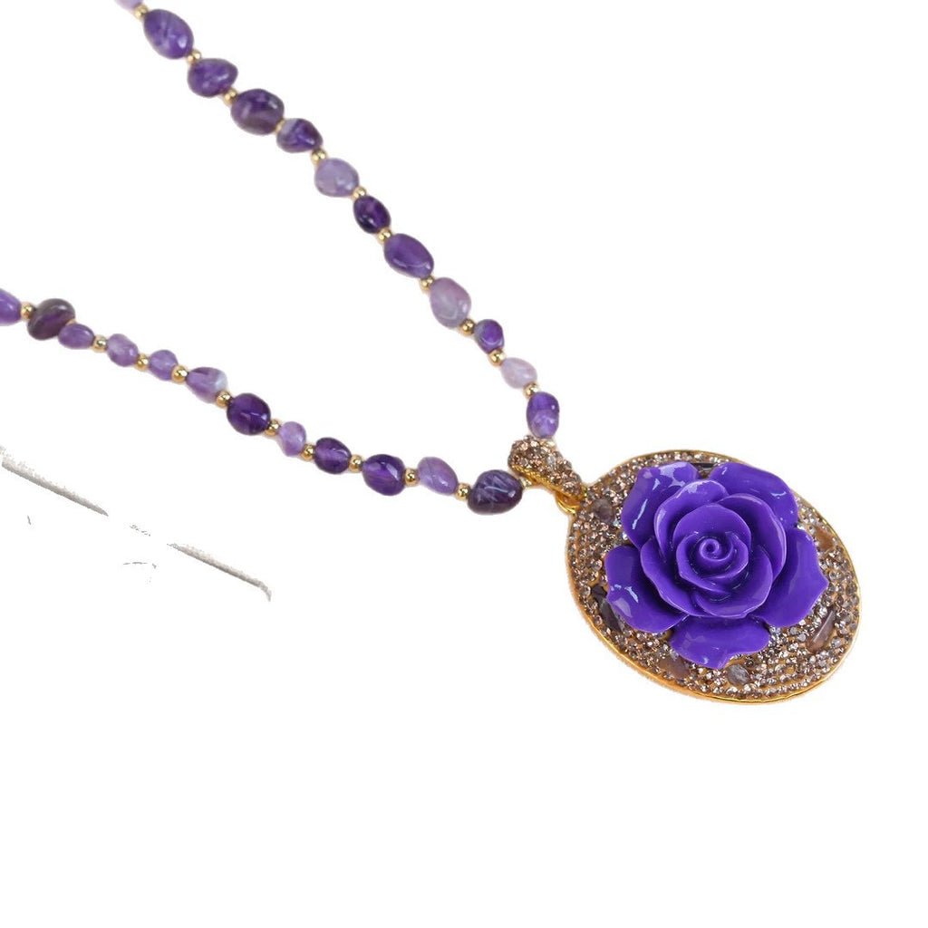 Elegant Retro Purple Rose Carving Pendant Necklace Natural Raw Amethyst Chip Beaded Long Chain Sparkly Rhinestone Gold Setting Autumn Winter Accessory