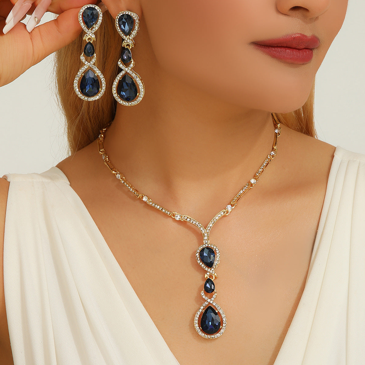 Teardrop Sapphire Blue Crystal Drop Necklace & Dangle Earring Jewelry Set