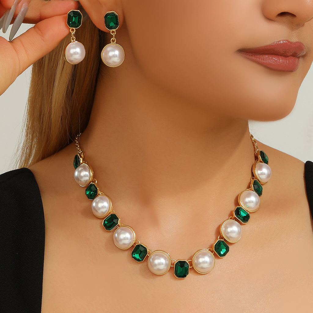 Conjunto de joyas de collar y pendientes de perlas de dos tonos y cristal octogonal vintage