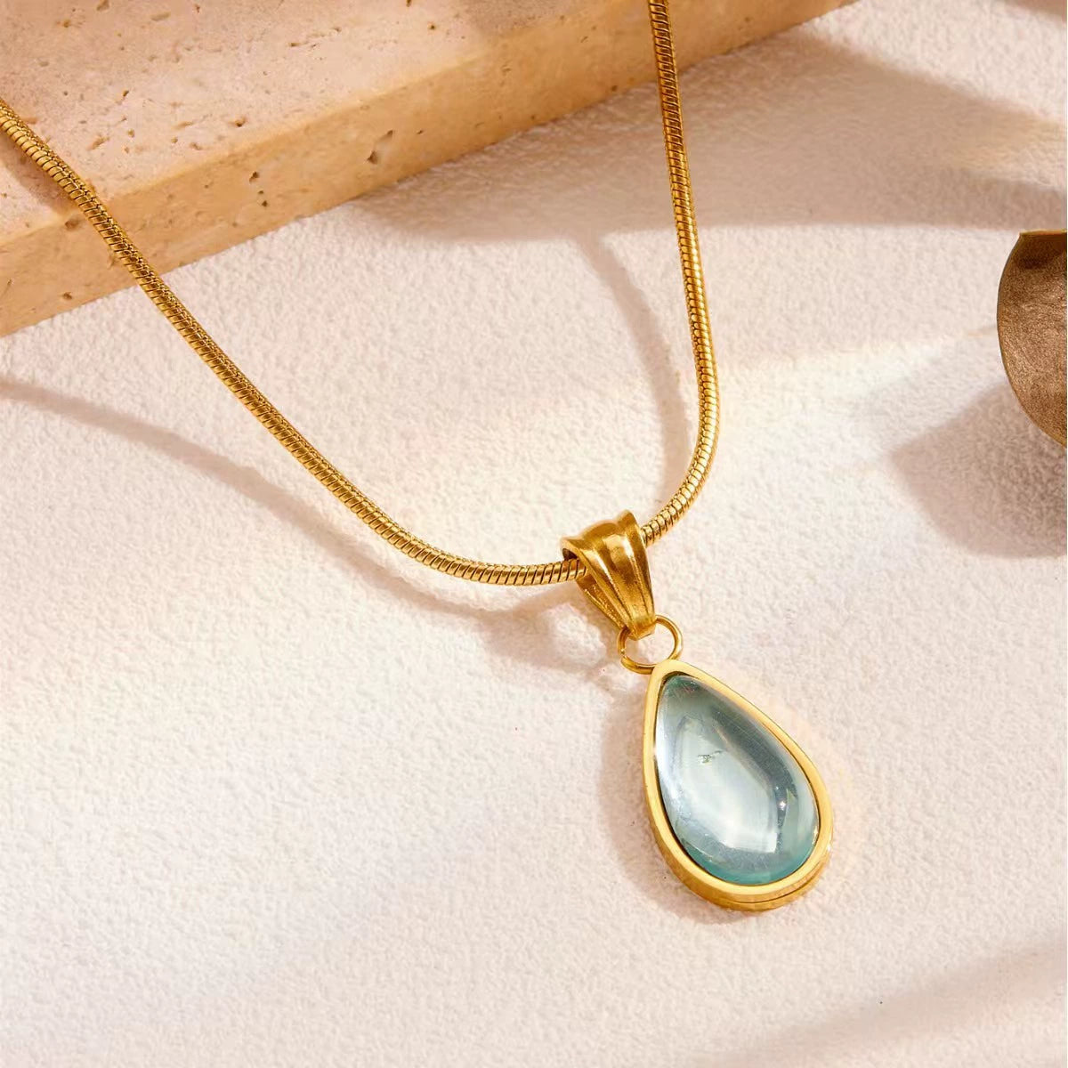 Vintage Teardrop Gem Snake Chain Necklace, Hypoallergenic Titanium Steel Ocean Heart Pendant Choker