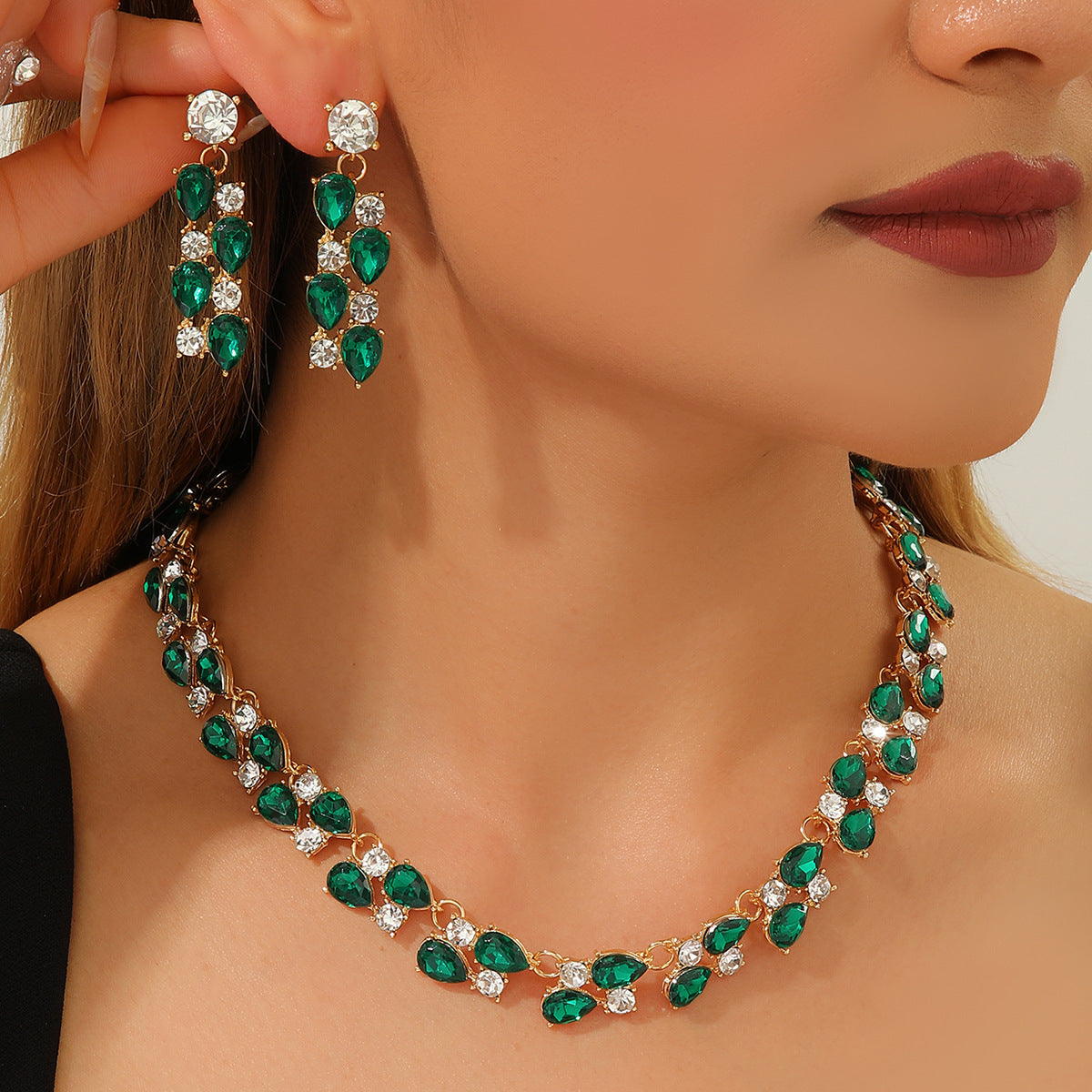 Teardrop Sapphire/Emerald Crystal Necklace & Drop Earring Formal Jewelry Set