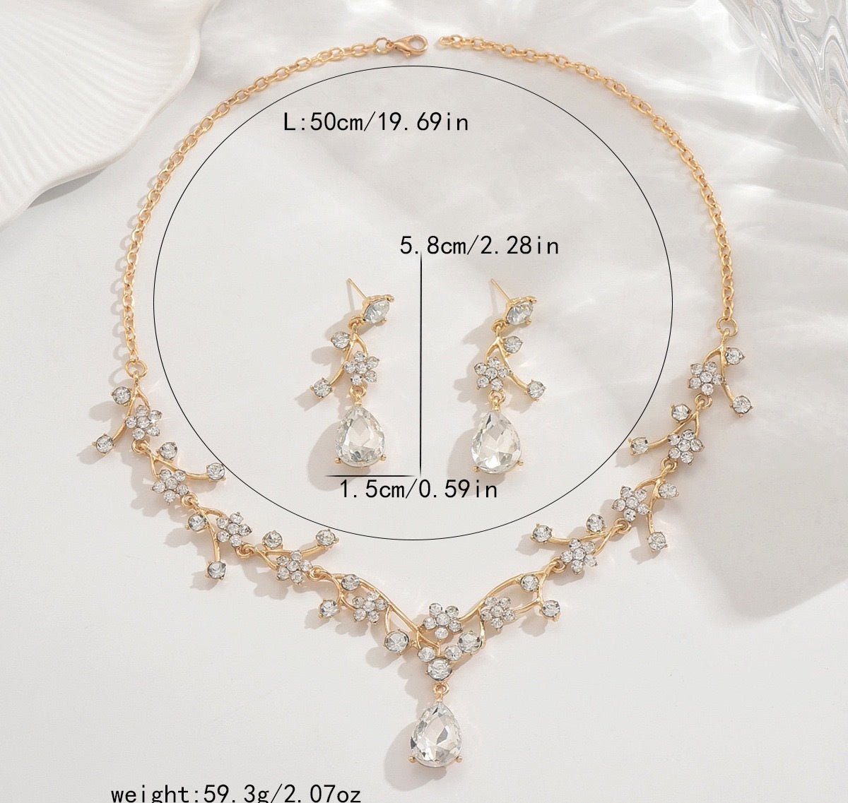 Floral Crystal Jewelry Set: Necklace & Drop Earrings