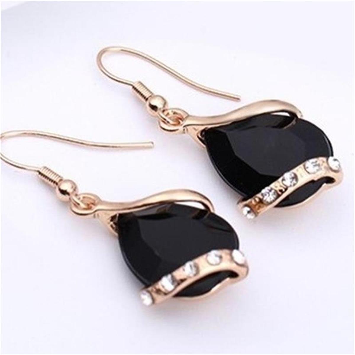 Parure de bijoux comprenant un collier avec pendentif en forme de goutte d'eau en cristal bleu et des boucles d'oreilles pendantes, en alliage de zinc hypoallergénique