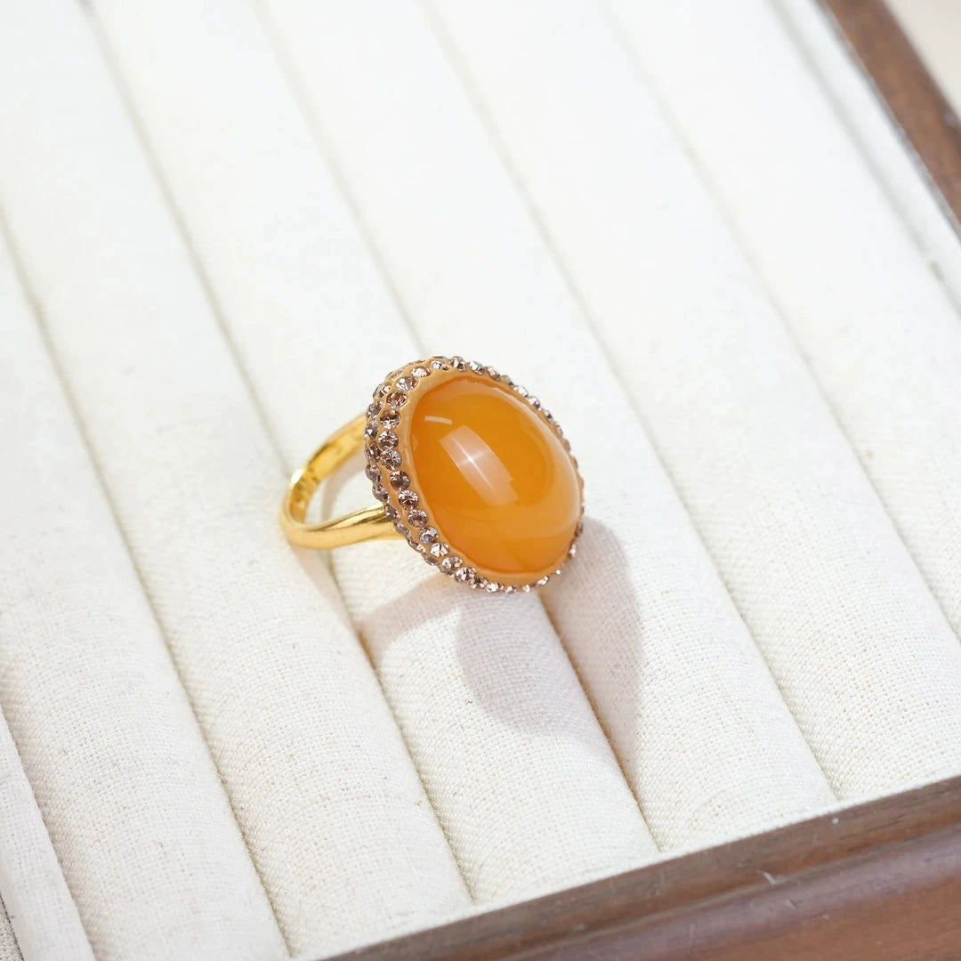 Vintage Large Oval Cabochon Gem Ring Sparkly Rhinestone Surround Open Adjustable Finger Ring Anti-Fade Gold Plated Party Jewelry Gift