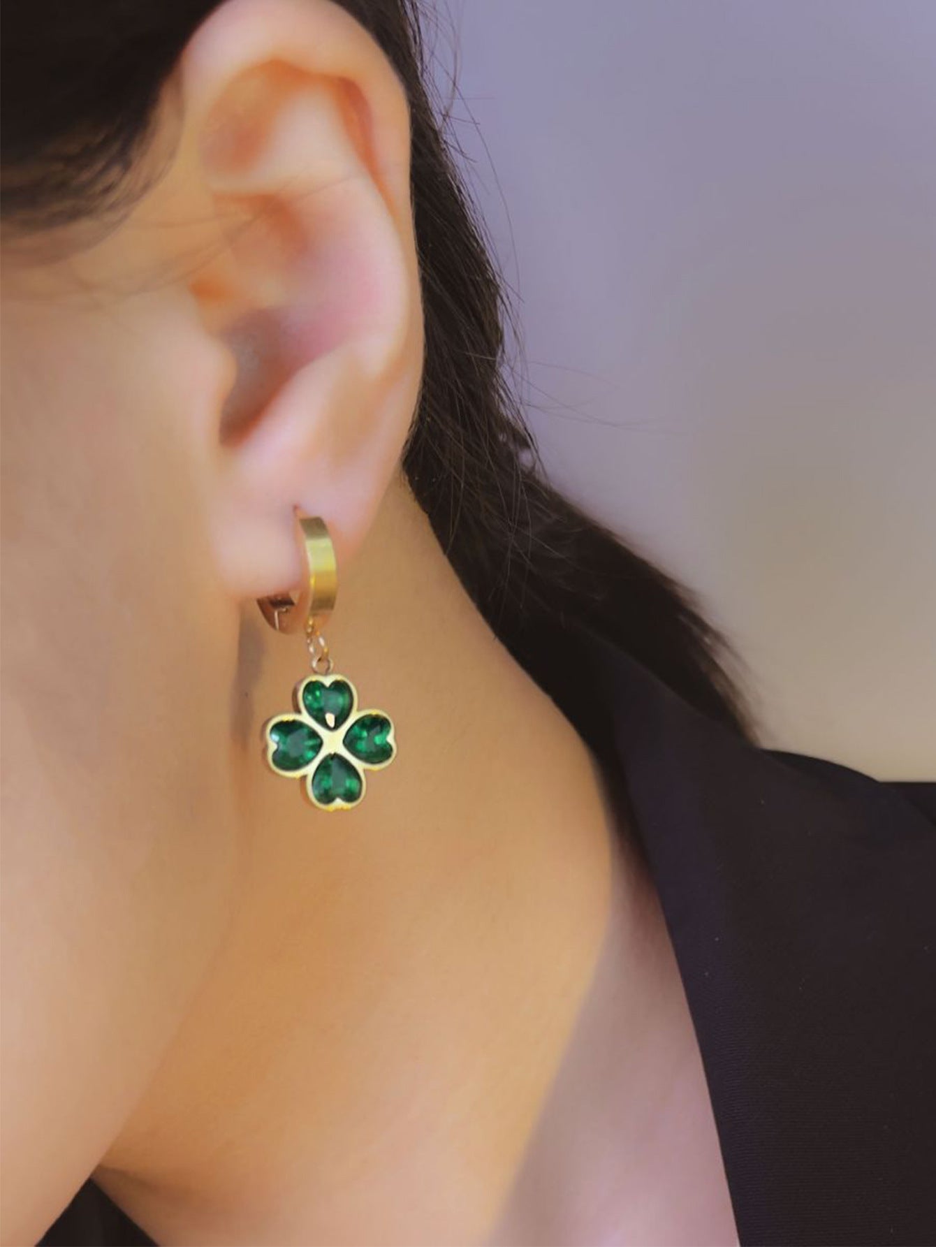 18K Gold Plated Stainless Steel Four Leaf Clover Jewelry Set, Tarnish Resistant Heart Emerald Zircon Cuban Chain Necklace Bracelet Hoop Earrings Set For Women