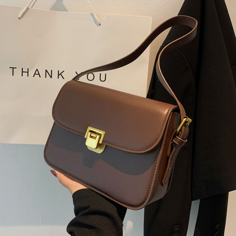 Stylish & Chic Cross-Border Women's Bag, A trendy, minimalist, and retro-chic small square bag suitable for crossbody or shoulder wear.