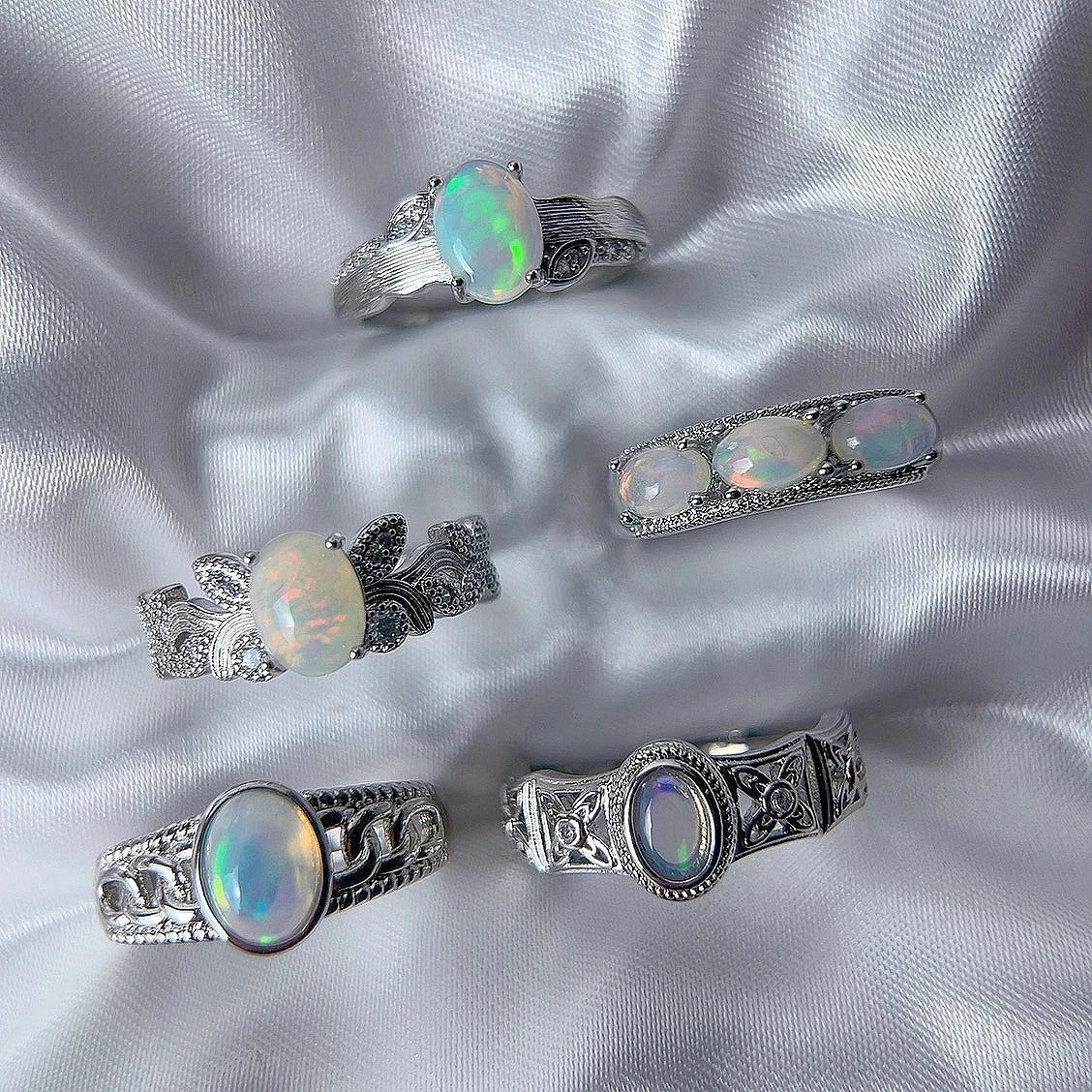 opal stone hinged opening ring