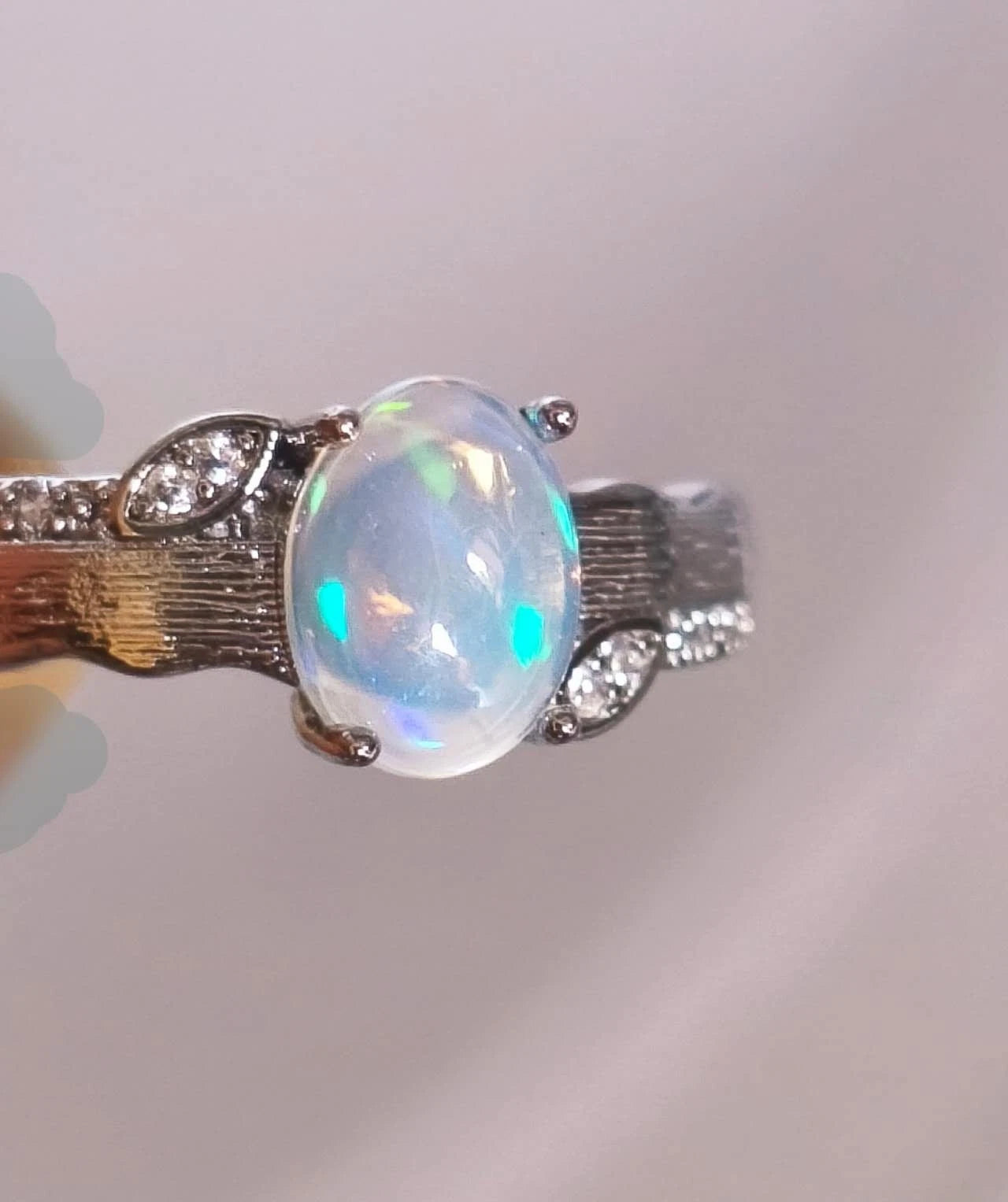 opal stone hinged opening ring