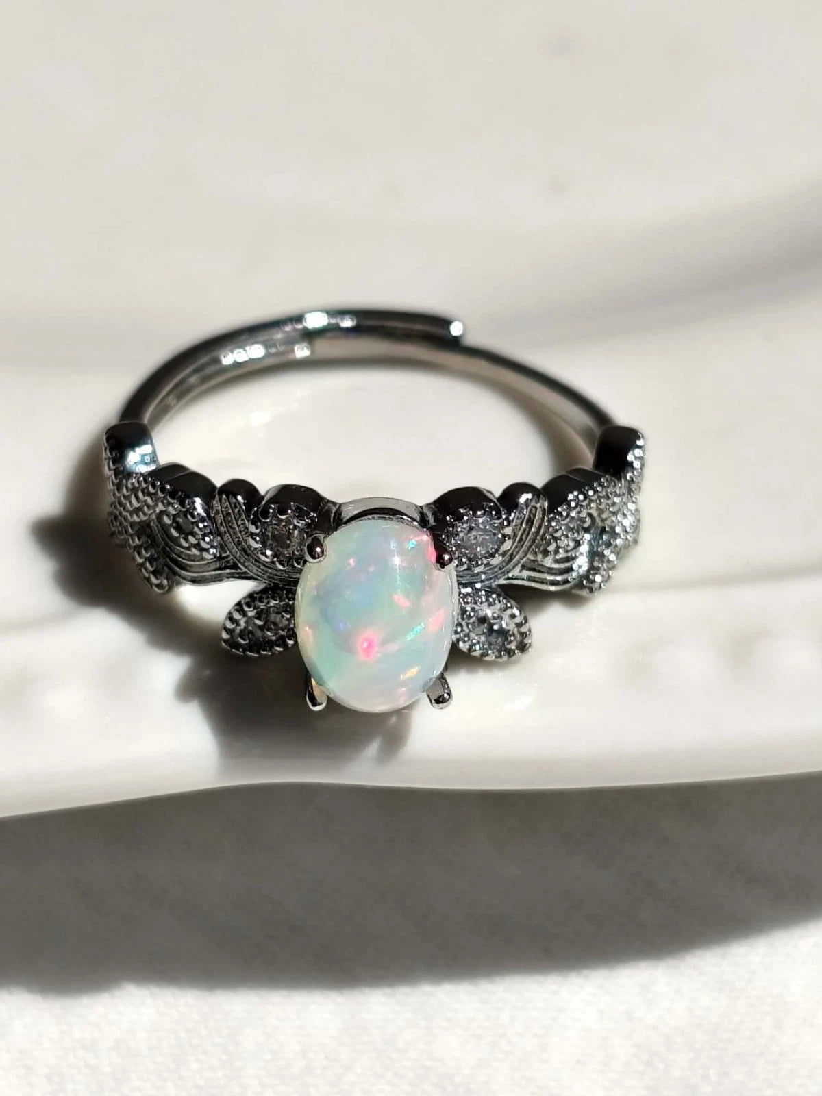 opal stone hinged opening ring