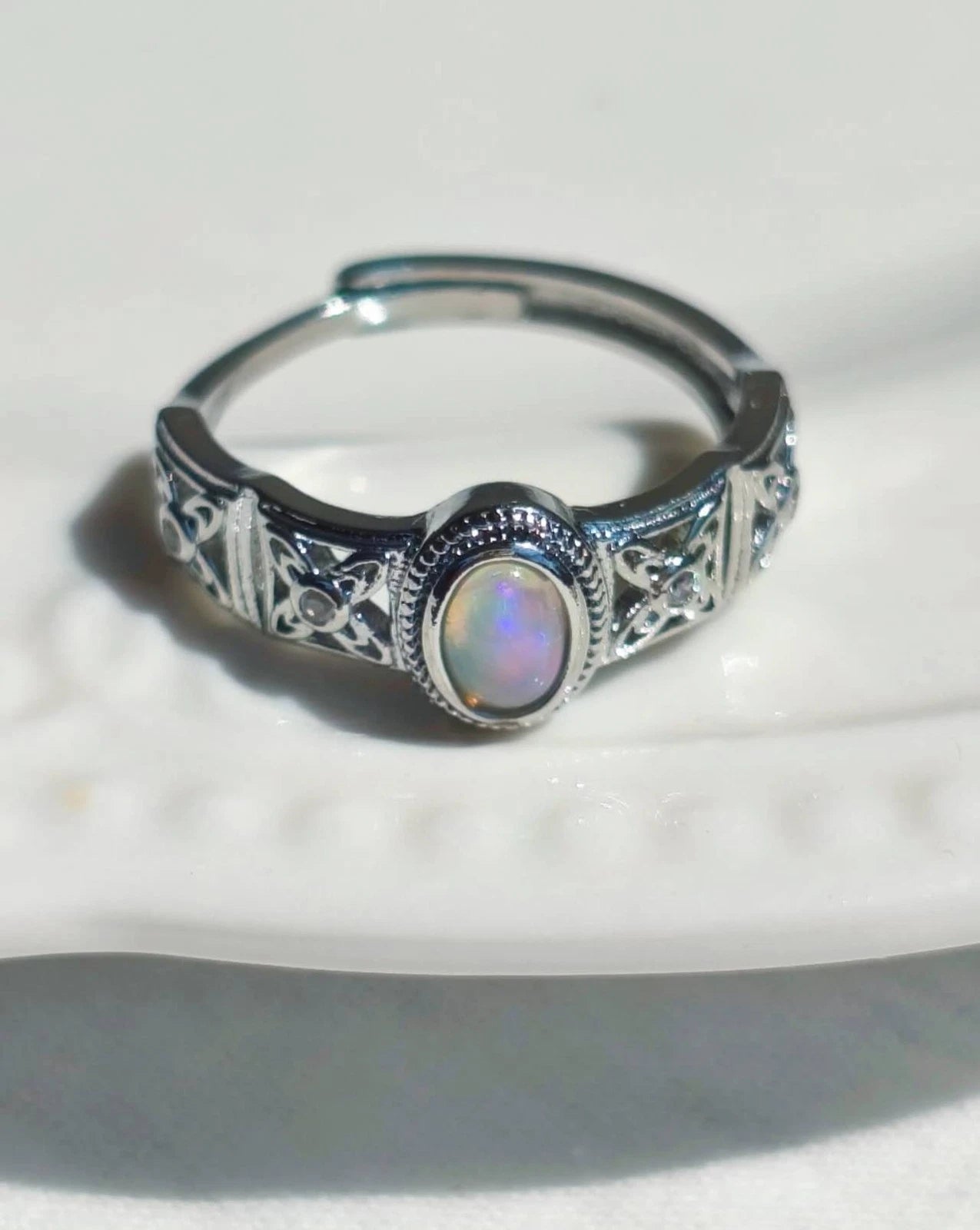 opal stone hinged opening ring