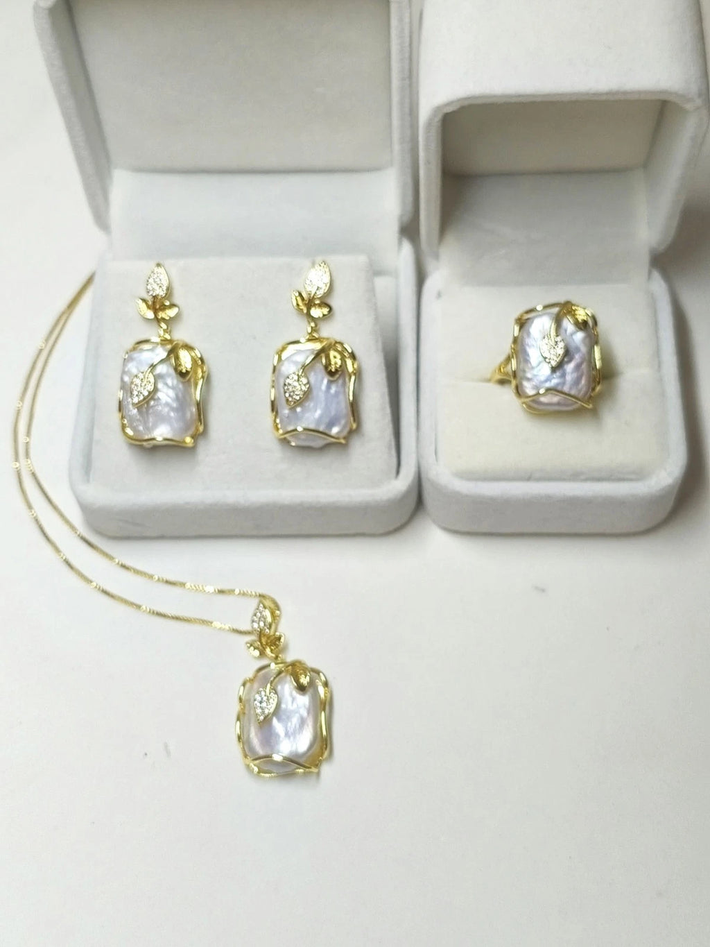 3-Piece Natural Baroque Pearl Jewelry Set, 18K Gold Plated, French Style