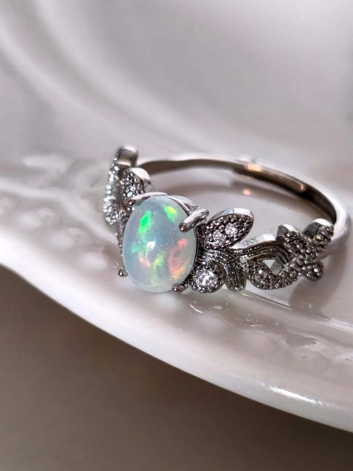 opal stone hinged opening ring