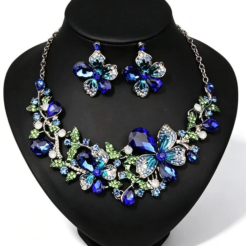 Conjunto de 2 piezas con patrón de flores y circonitas AAA a la moda