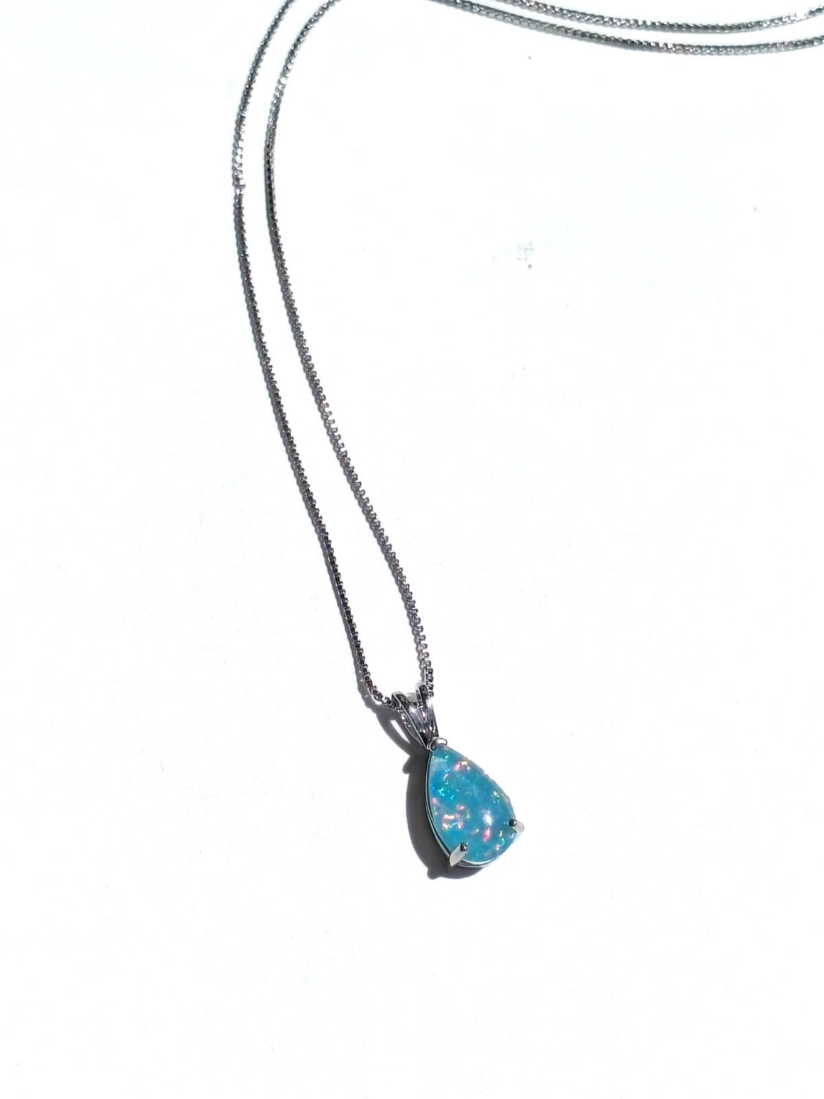 18K white gold plated teardrop-shaped opal necklace