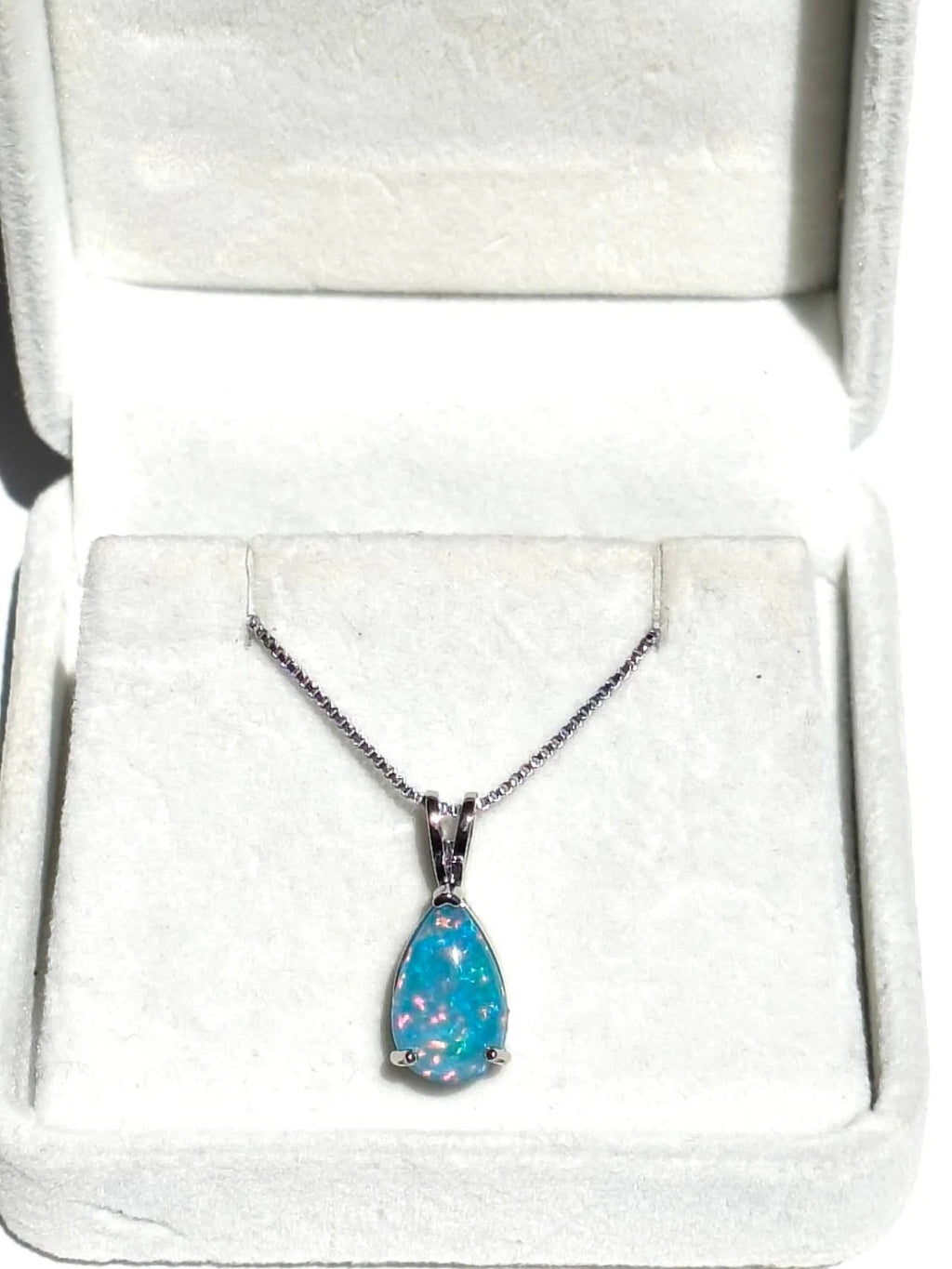 18K white gold plated teardrop-shaped opal necklace