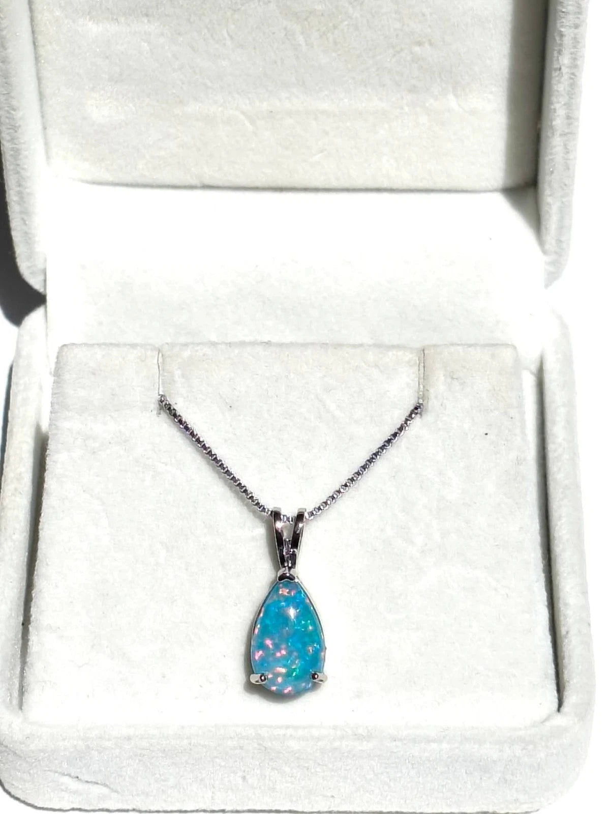 18K white gold plated teardrop-shaped opal necklace