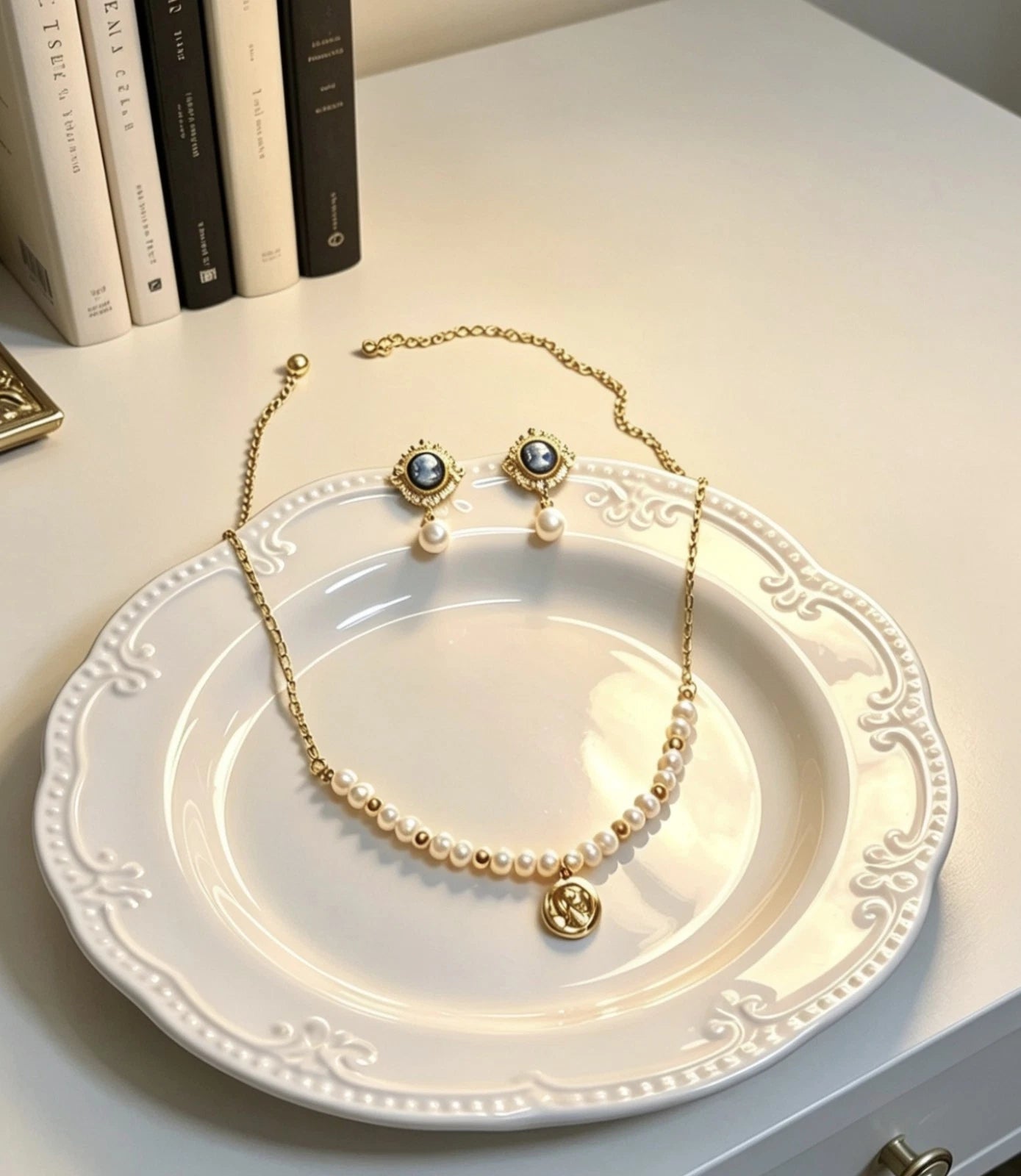 Vintage Cameo Portrait Pearl Jewelry Set, 14K Gold Plated Hypoallergenic Freshwater Pearl Necklace Dangle Earrings Women Formal Jewelry