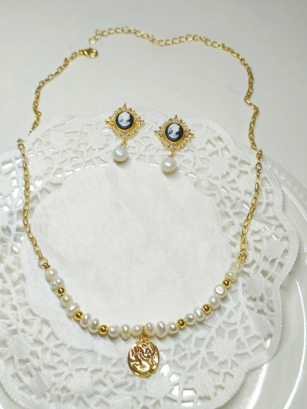 Vintage Cameo Portrait Pearl Jewelry Set, 14K Gold Plated Hypoallergenic Freshwater Pearl Necklace Dangle Earrings Women Formal Jewelry