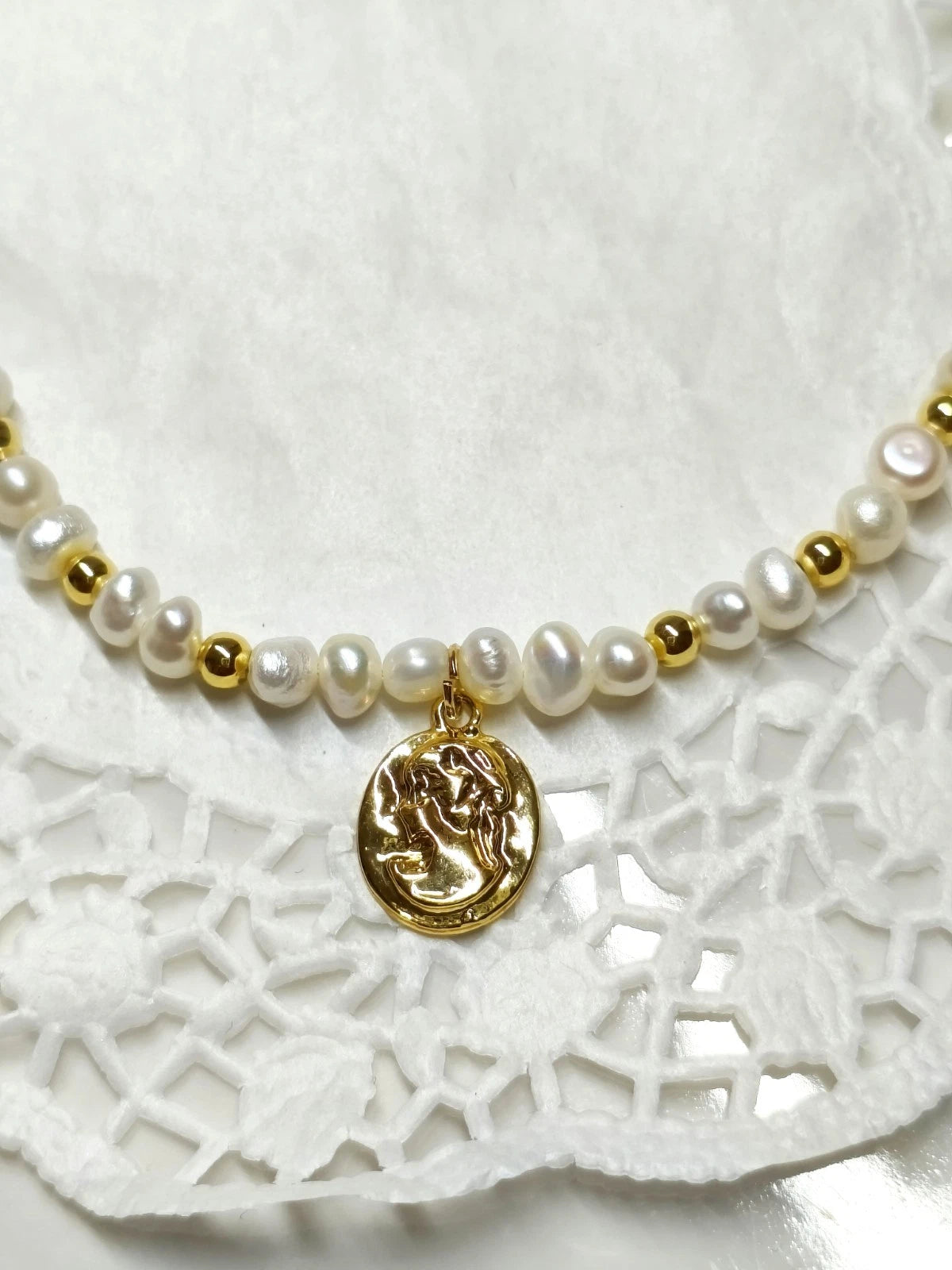 Vintage Cameo Portrait Pearl Jewelry Set, 14K Gold Plated Hypoallergenic Freshwater Pearl Necklace Dangle Earrings Women Formal Jewelry